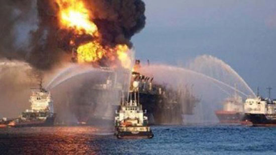 حريق برصيف شركة قناة السويس بميناء شرق بور سعيد