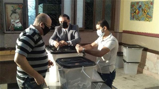 غلق لجان الاقتراع وبدء عمليات الفرز للمرحلة الأولى بانتخابات النواب
