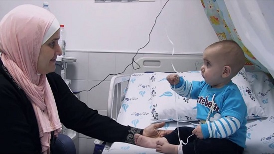  أنقذنا حياة رضيع فلسطيني بمستشفى بتل أبيب