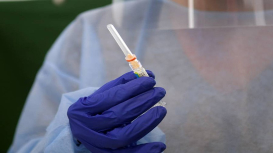  لوفيجارو : التطعيم ضد كورونا بفرنسا رهين وصول جرعات جديدة 
