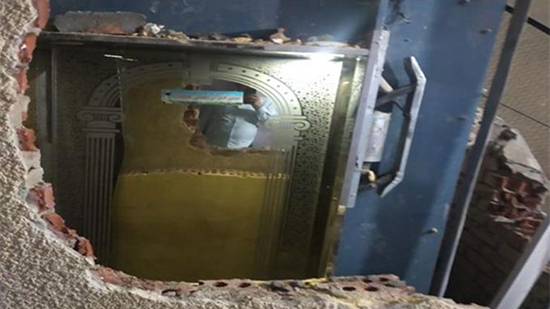 إنقاذ سيدة محتجزة داخل مصعد بمدينة نصر