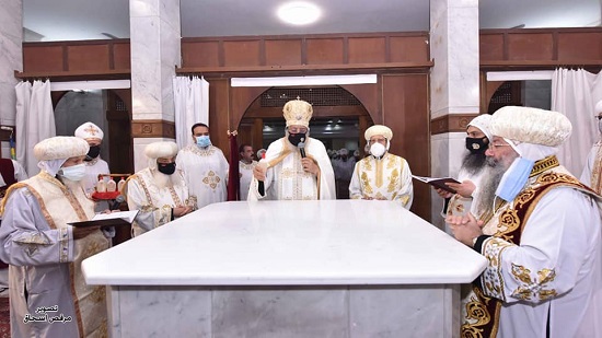 البابا يدشن مذابح وأيقونات بكنيسة مارمرقس بالمعادي في اليوبيل الذهبي لإنشائها