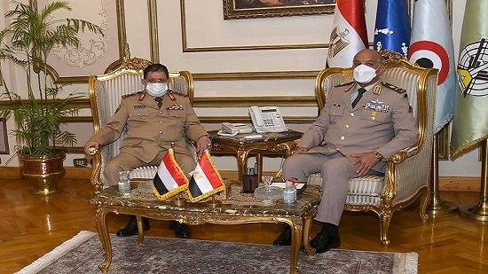 وزير الدفاع يلتقى وزير دفاع جمهورية اليمن