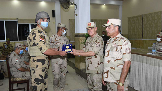 رئيس أركان حرب القوات المسلحة يتفقد الحالة الأمنية بشمال سيناء 