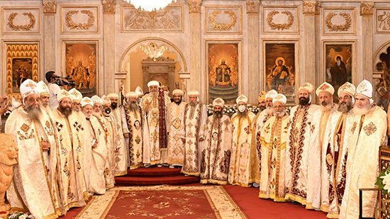 رتبة القمصية لـ ١٥ كاهن بالأسكندرية بيد البابا تواضروس