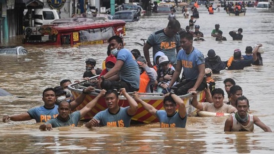اعصار الفلبين الاشرس يقتل اكثر من ٣٧٠ شخص