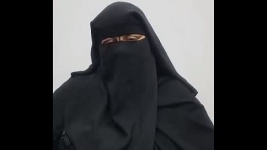 سيدة مليونيرة بـ 6 مليون جنيه أثناء تسولها مرتدية النقاب بالقاهرة الجديدة