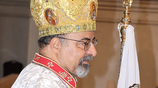 بطريرك الكاثوليك يدعو لوقف الحروب بالعالم ويصلى لأجل مصر