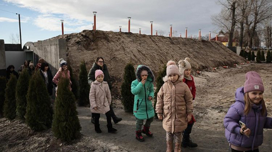 الأطفال ضحايا الصراع في أوكرانيا 
