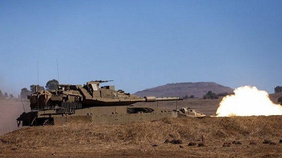  القاهرة الإخبارية : الدبابات الإسرائيلية تسيطر على الطريق الرئيسي الذي يفصل بين النصف الشرقي والغربي لمدينة رفح الفلسطينية
